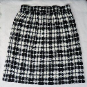 St. John Couture Skirt Holiday Christmas size 10 Black White Office Old Money